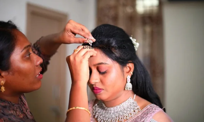 Kavyas bridal makeovers